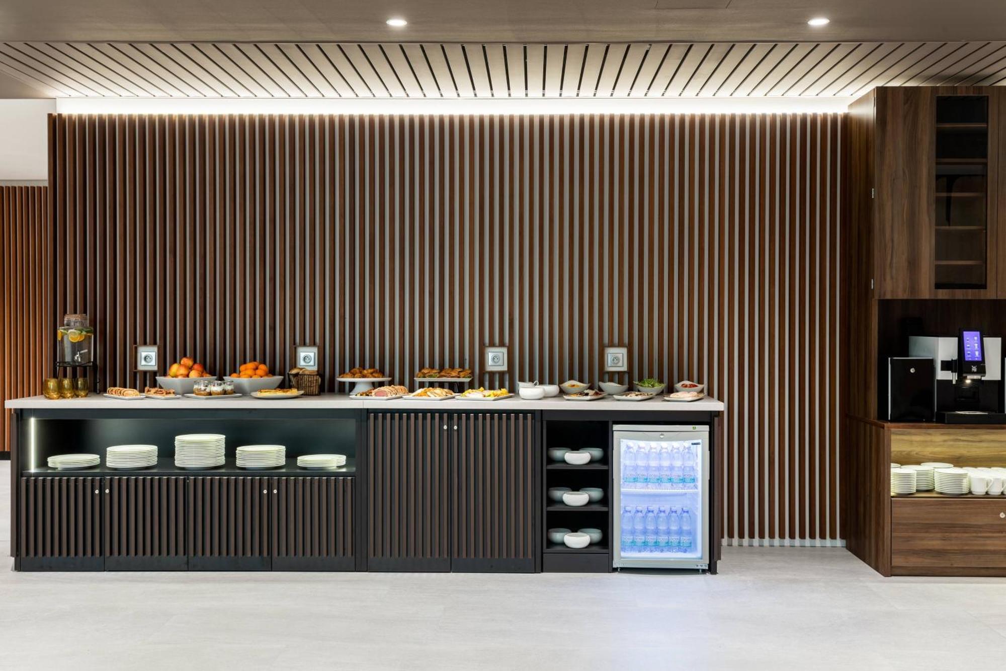Ac Hotel By Marriott Bratislava Old Town Ngoại thất bức ảnh
